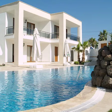 Aybey Apart Гёльтюрбюку