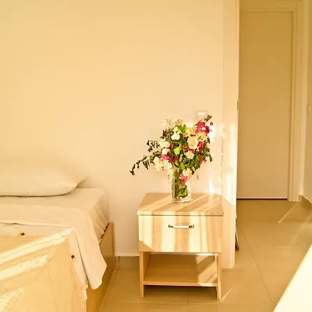 Aybey Apart 3*